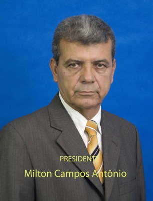 presidente_Milton-696x913.jpg